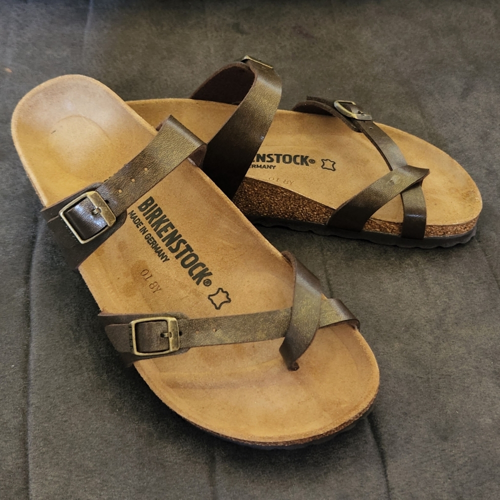 New W/O Box Birkenstock Mayari Golden Brown Birko-Flor Size 39 Narrow